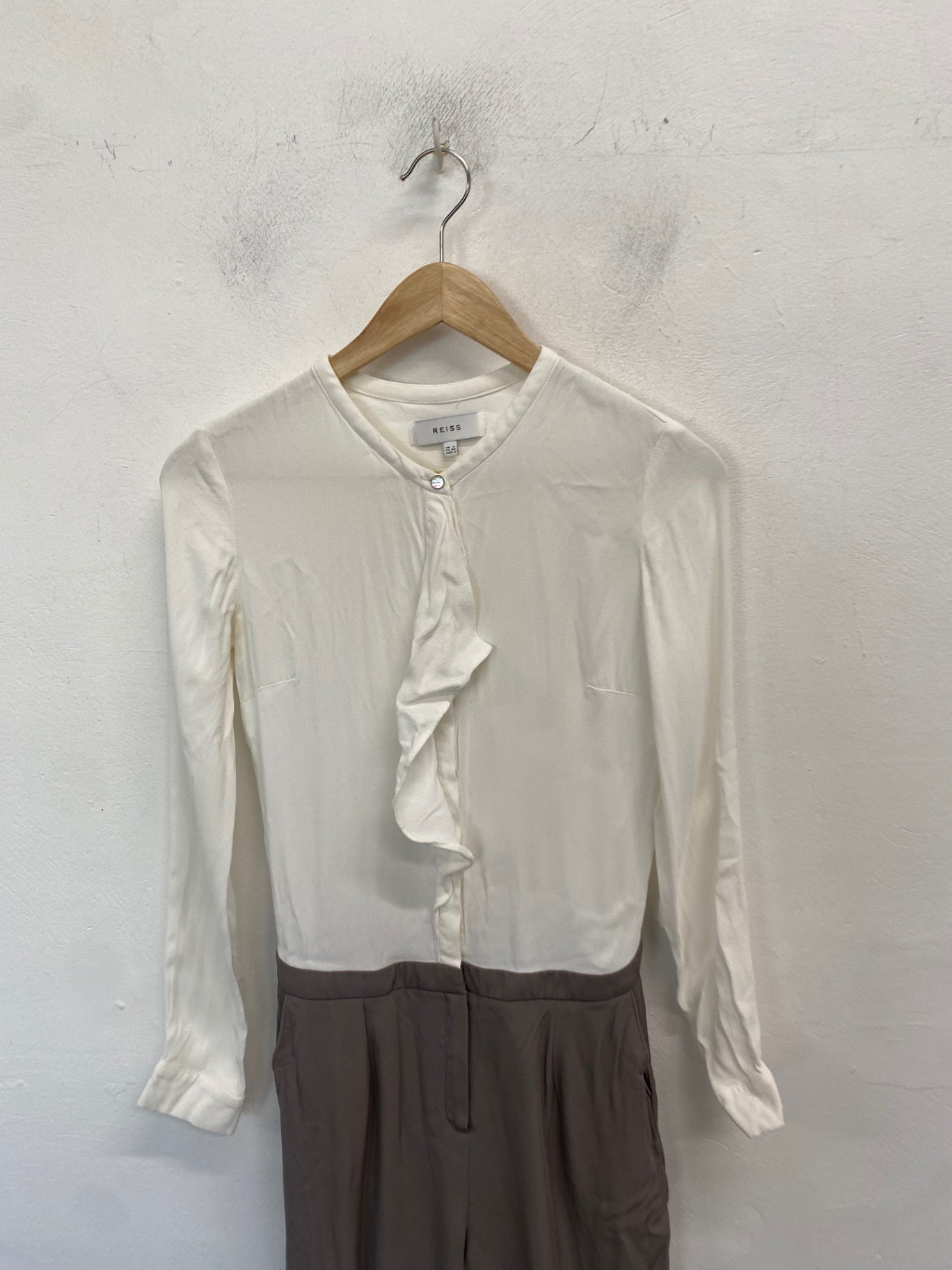 Classic Reiss Jumpsuit UK 6 White and gray office formal JB006