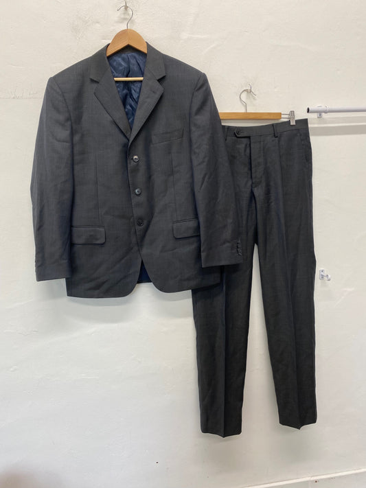 Fabulous Marks & Spencers Suit 40R 32W Dark Grey Race days KM00