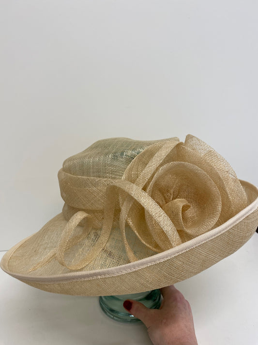 Fabulous occasion event First Avenue Hat One size straw SI002