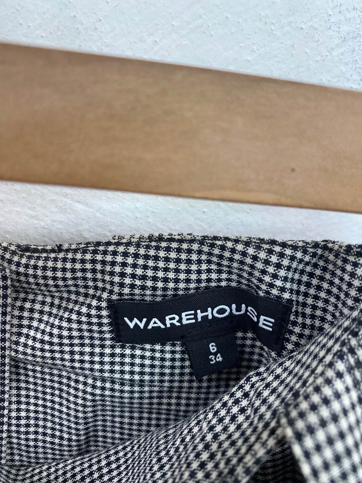 Fabulous Warehouse Skirt UK6 Black & White BT001