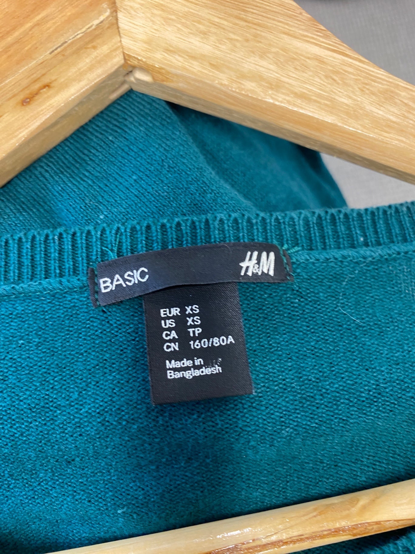 Fabulous H&M Cardigan UK XS Teal classic design BT001