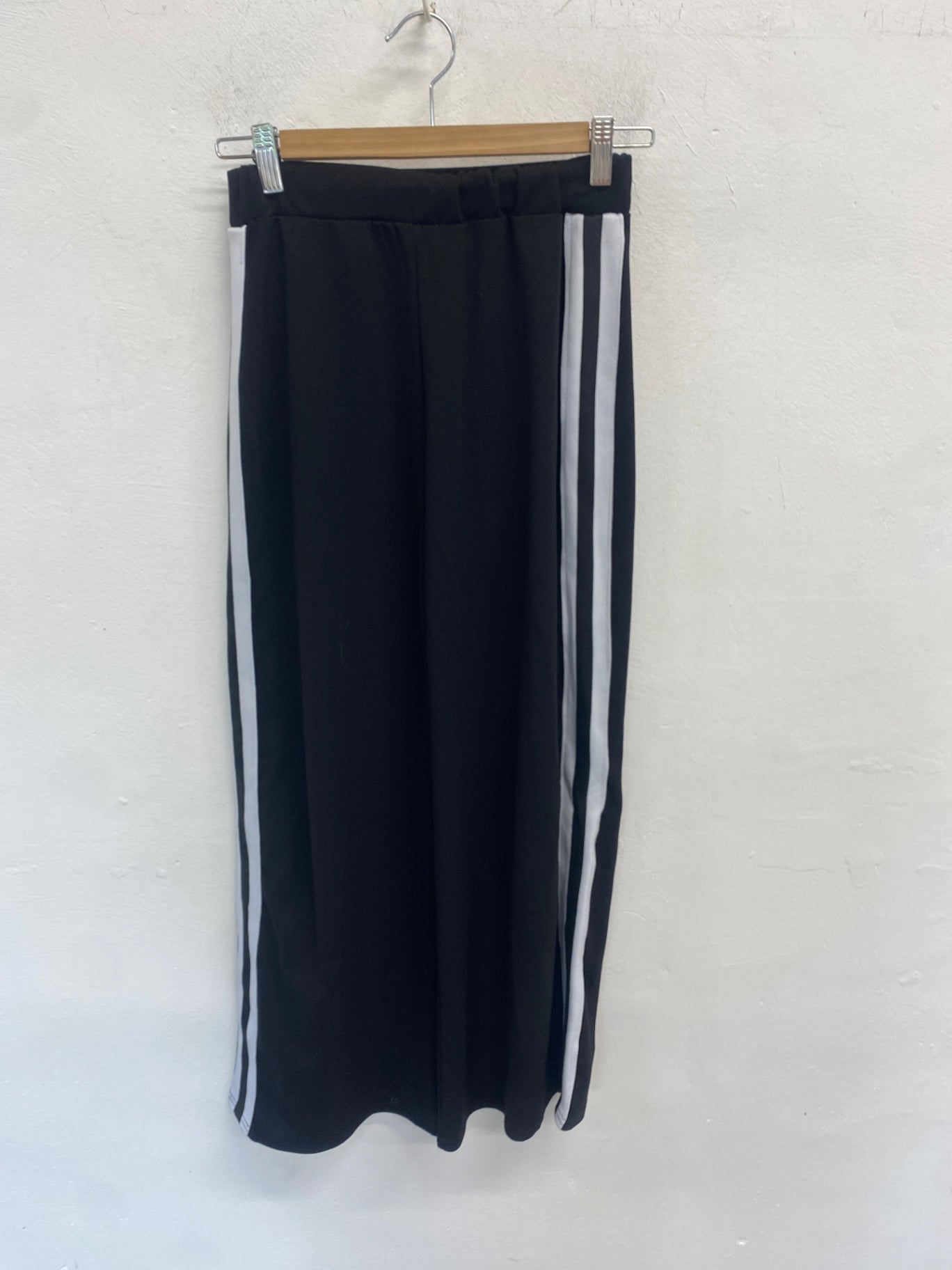 Fabulous Pixie girl Wide leg trousers UK8 Black with white side stripes VT002