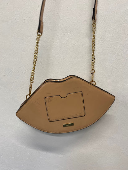 Fabulous Aldo Lips Handbag One size Beige chain handle GC003