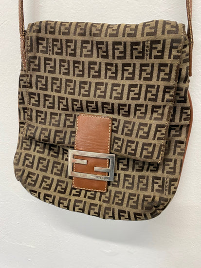 Fabulous Fendi Zucchino Vintage Mama Baguette Messenger crossbody One size logo GC003