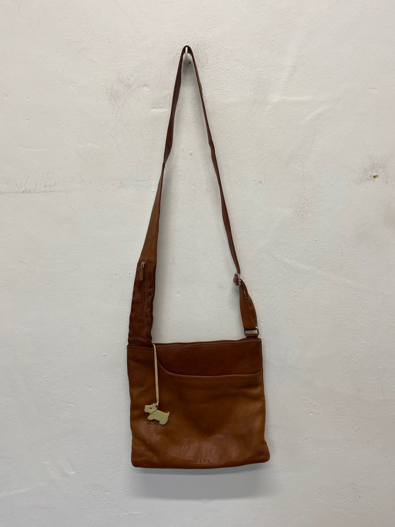 Fabulous Radley Messenger crossbody Tan characterful GC003