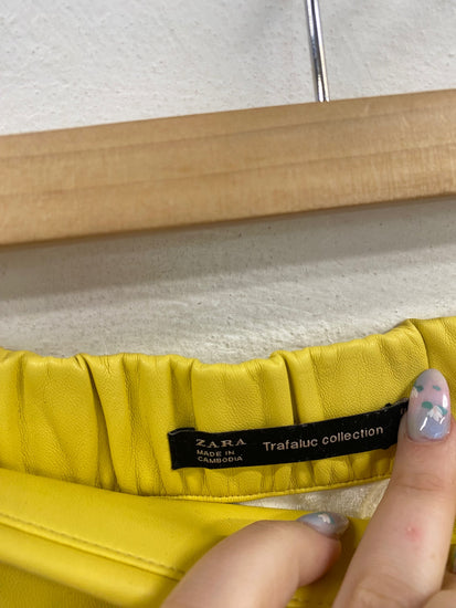 Fabulous Zara Faux Leather Mini Skirt UK S Yellow GC003