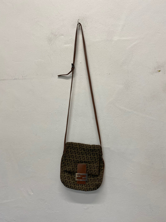 Fabulous Fendi Zucchino Vintage Mama Baguette Messenger crossbody One size logo GC003