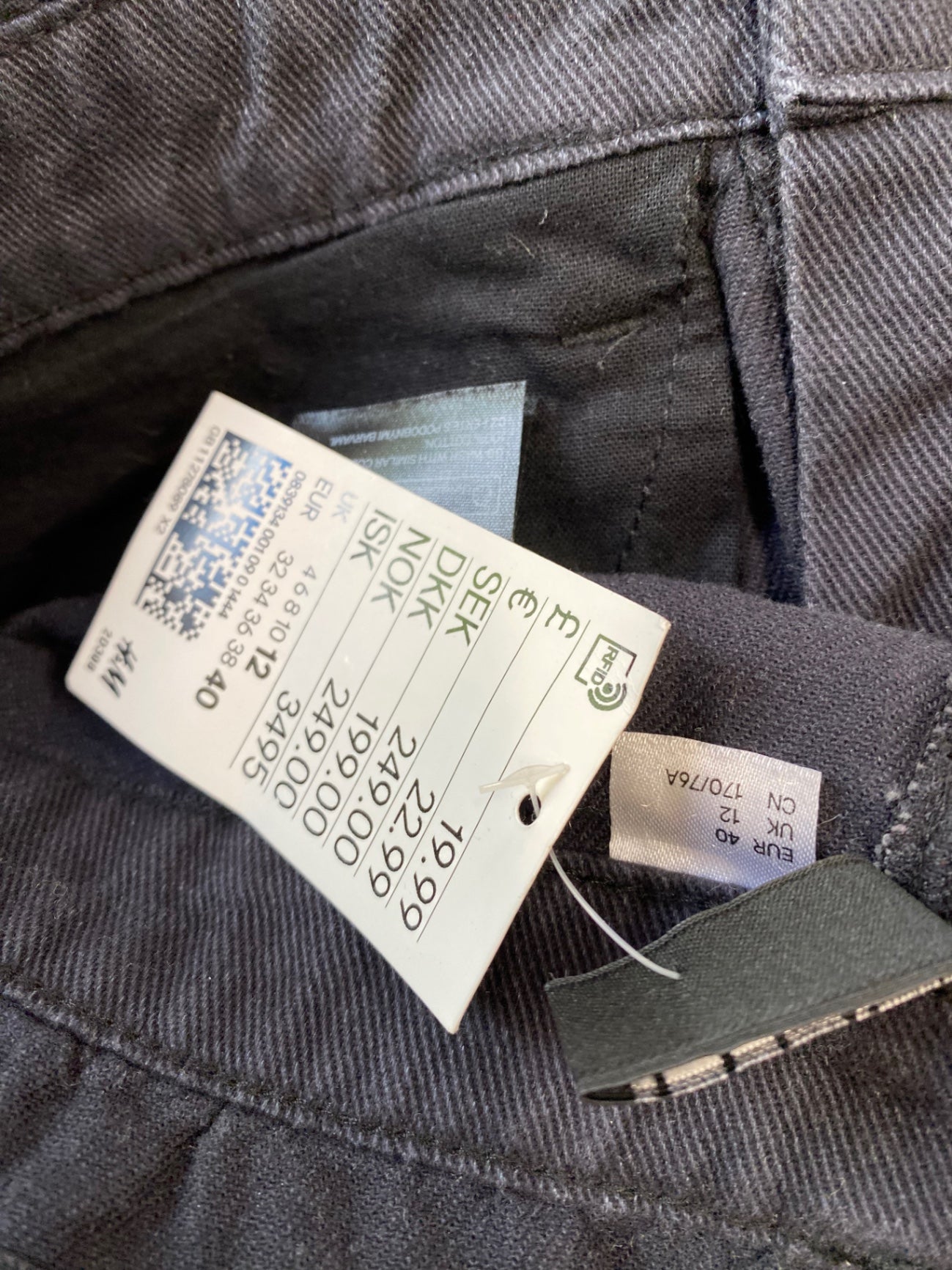 Fabulous H&M Mini Skirt UK12 Black Paperbag waist AM013