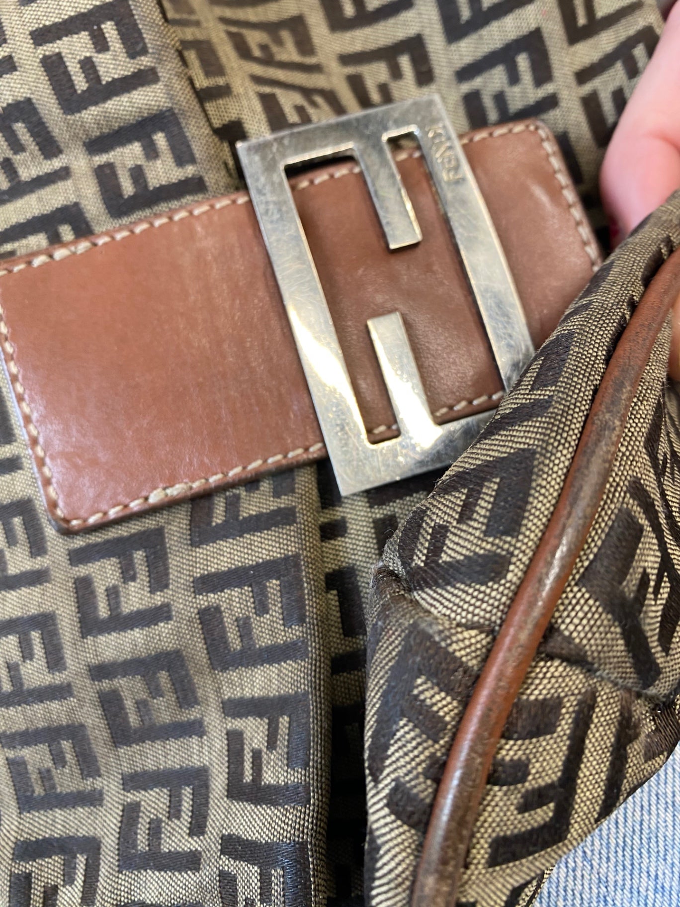 Fabulous Fendi Zucchino Vintage Mama Baguette Messenger crossbody One size logo GC003