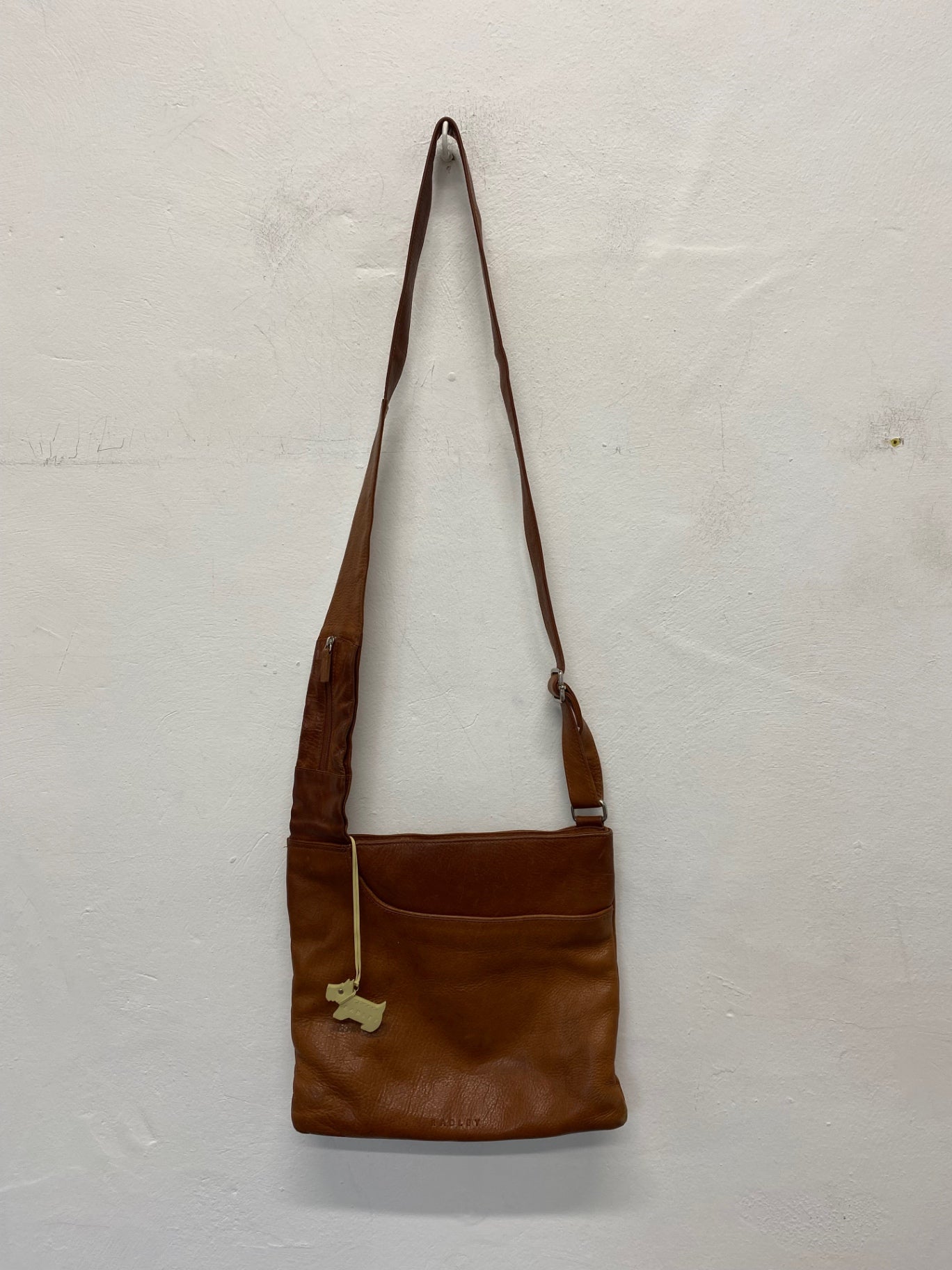 Fabulous Radley Messenger crossbody Tan characterful GC003