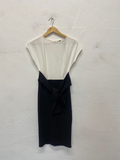 Fabulous Lipsy london Dress UK6 Black and White VT002