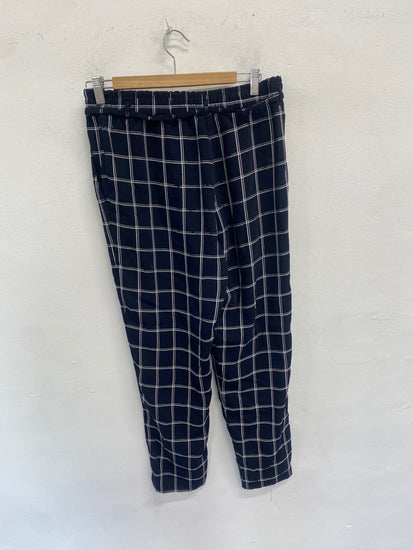 Fabulous Mango Cropped trousers UK M Navy blue checkered AM013