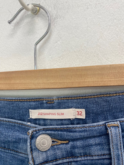 Gorgeous Levi’s 312 shaping slimJeans W32" L30” NR002