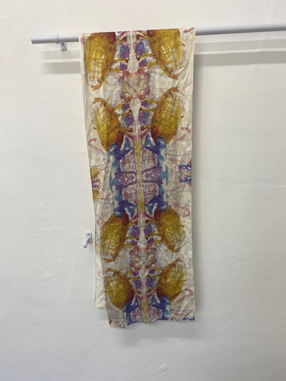 Gorgeous Chailie Ho Scarf One size Multicolored Hong Kong designer NR002