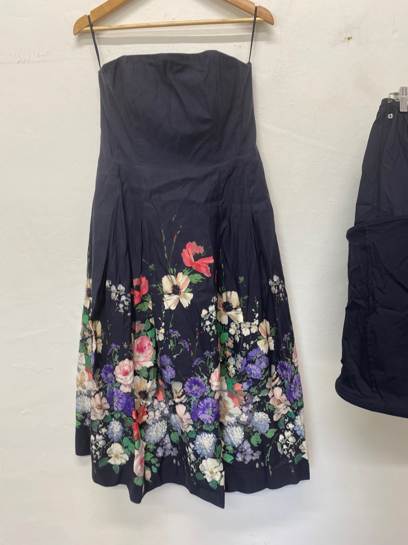 Gorgeous & Other Stories Ballgown Uk14 Navy floral With hoop NR002