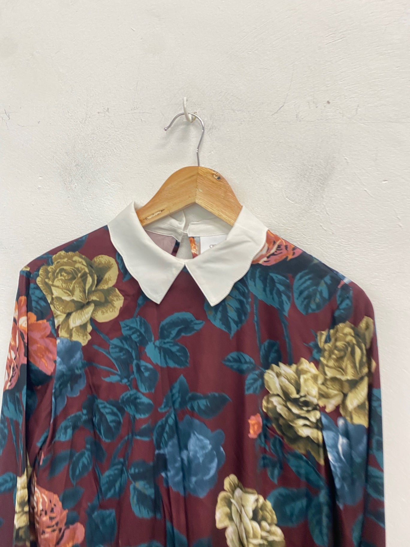 Gorgeous ASOS Blouse UK8 Burgundy floral maternity SL002