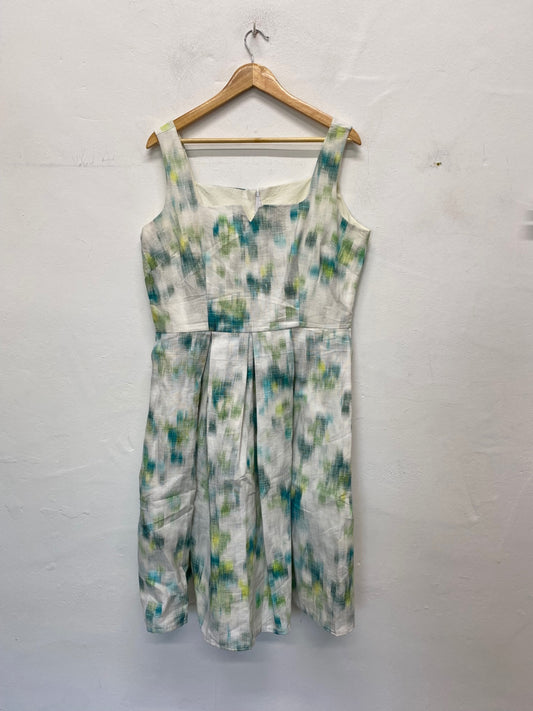 Gorgeous Handmade Vintage Dress Uk14 White & pastel green NR002