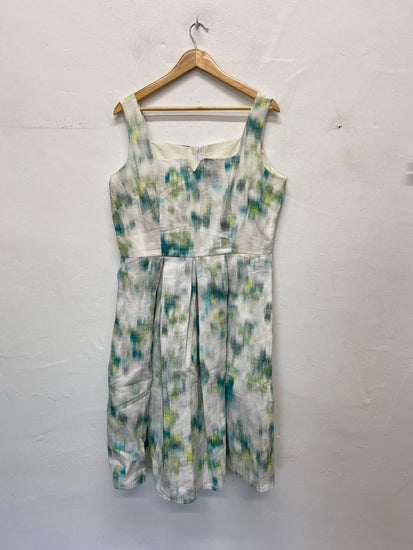 Gorgeous Handmade Vintage Dress Uk14 White & pastel green NR002