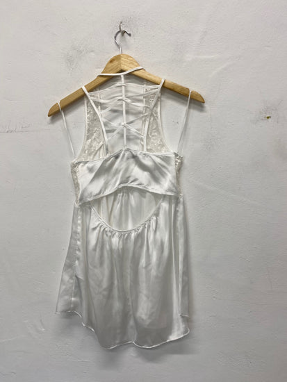 Gorgeous Guess Camisole UK S White slinky classic SL002