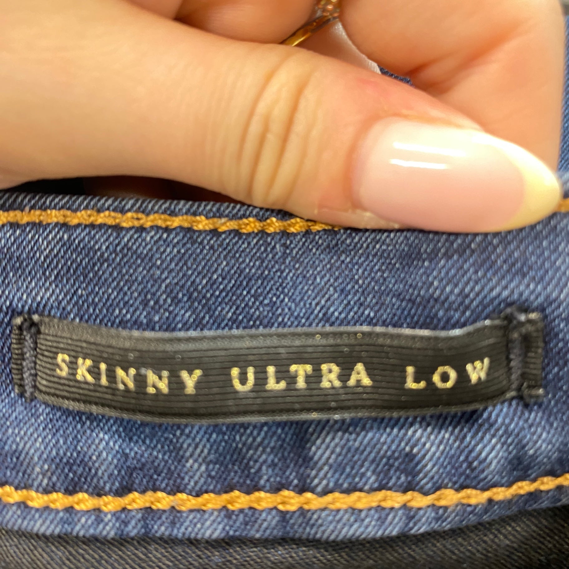 Gorgeous Guess Jeans UK6 Dark blue skinny ultra low SL002