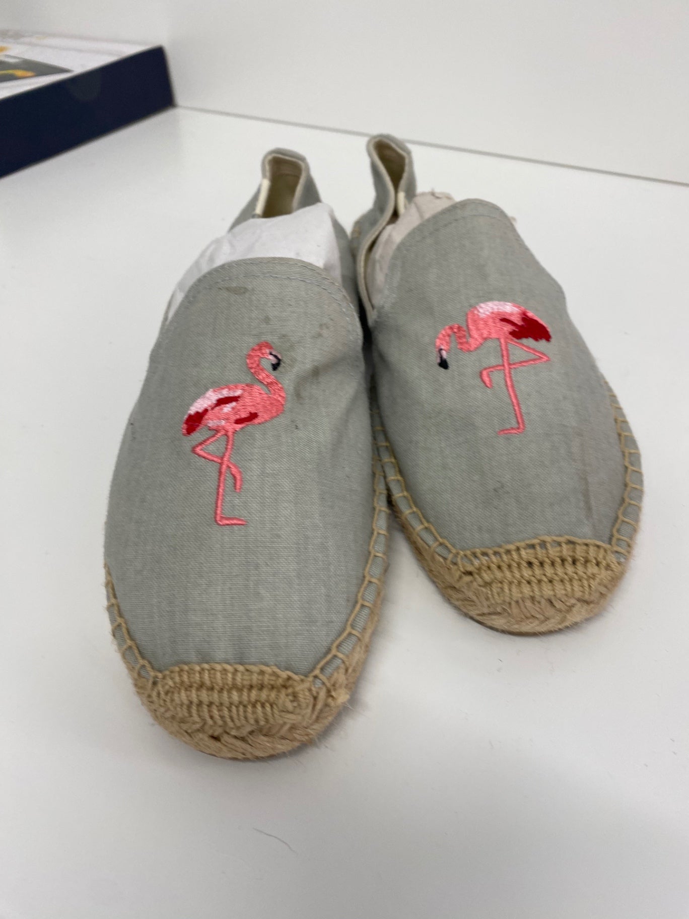 Gorgeous Soludos Espadrilles Uk8 Soft grey blue with Pink Flamingos LB006