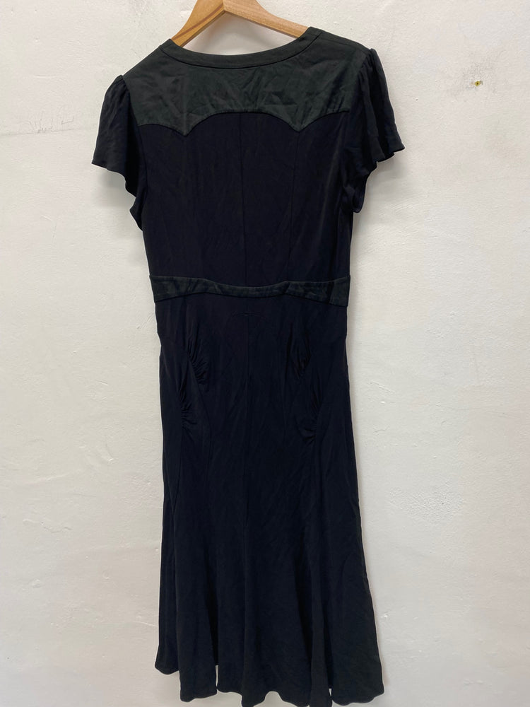 Gorgeous Ghost Evening Dress UkL Black midi classic elegant NR002