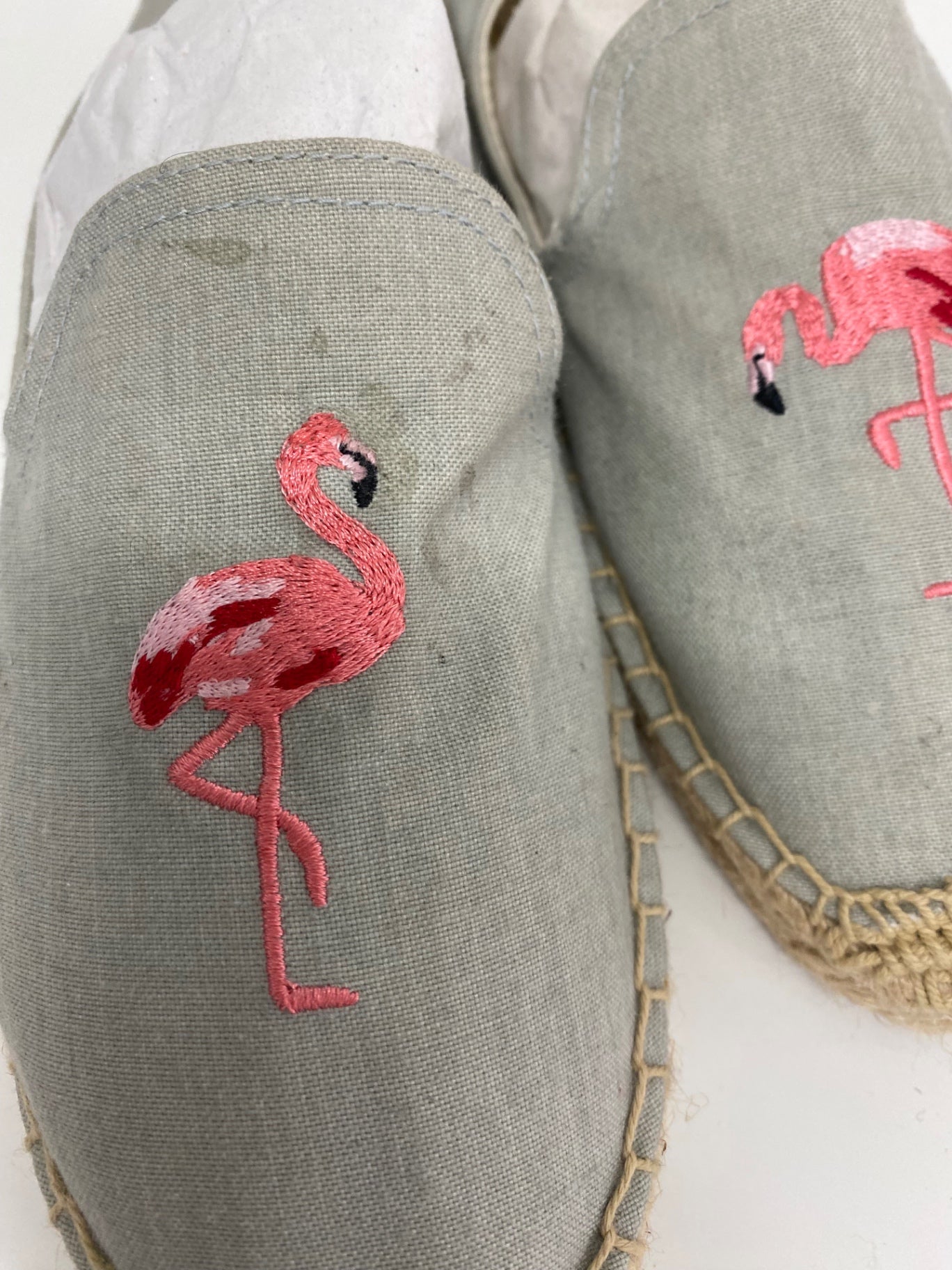 Gorgeous Soludos Espadrilles Uk8 Soft grey blue with Pink Flamingos LB006