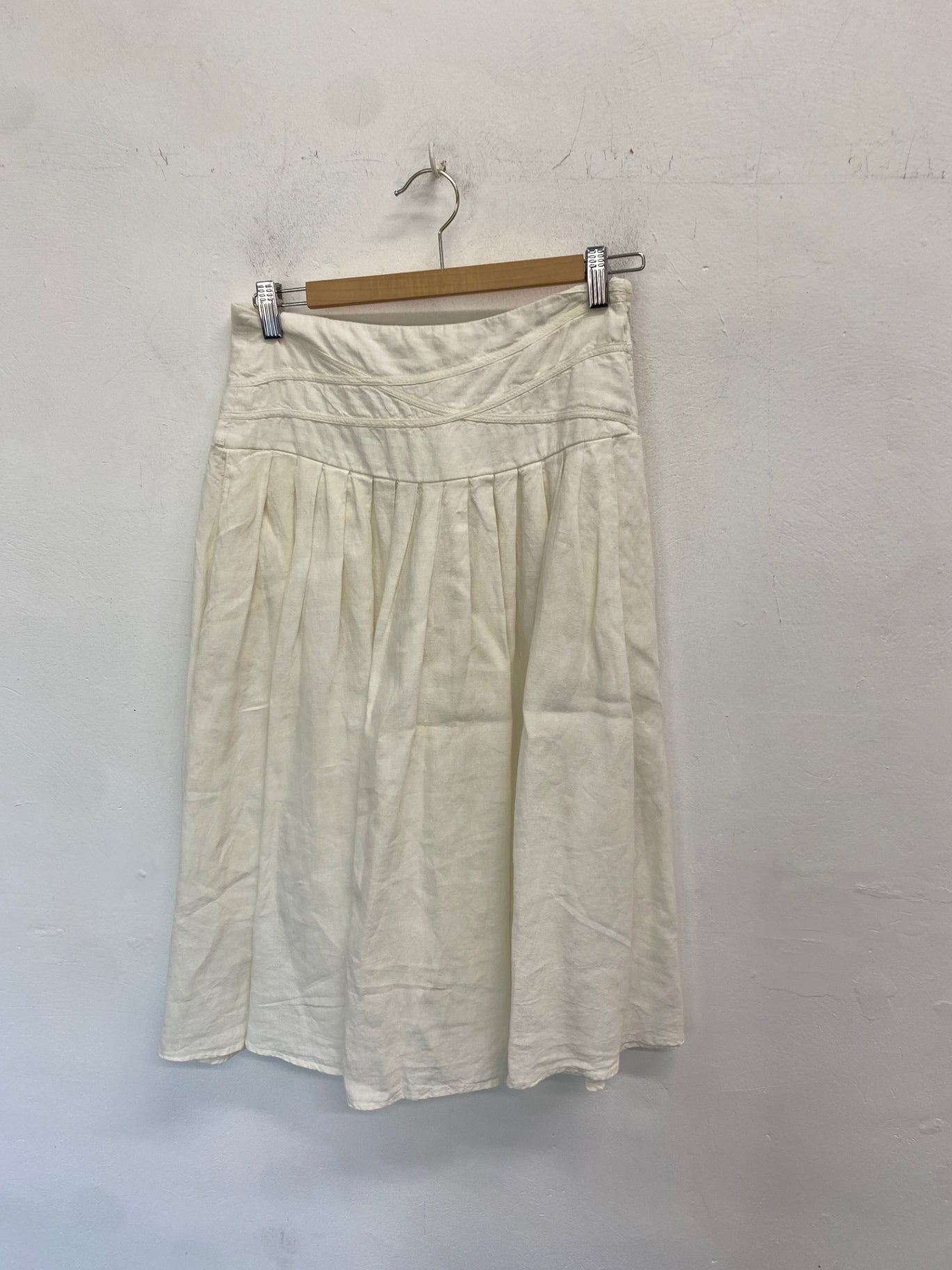 Gorgeous Emporio armani Skirt UK12 Cream midi LB006
