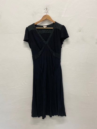 Gorgeous Ghost Evening Dress UkL Black midi classic elegant NR002