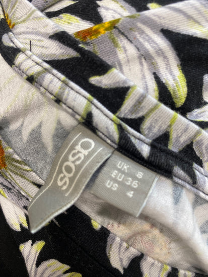 Gorgeous ASOS Sleeveless top UK8 Black floral SL002