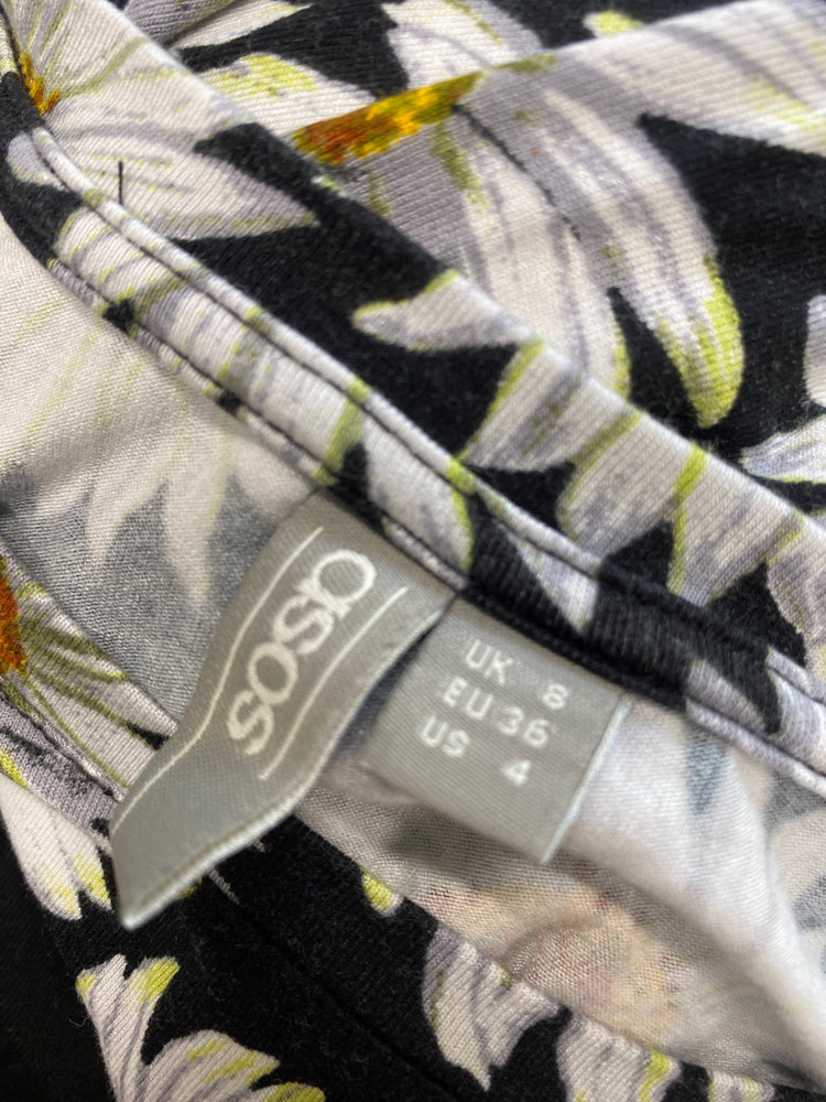 Gorgeous ASOS Sleeveless top UK8 Black floral SL002