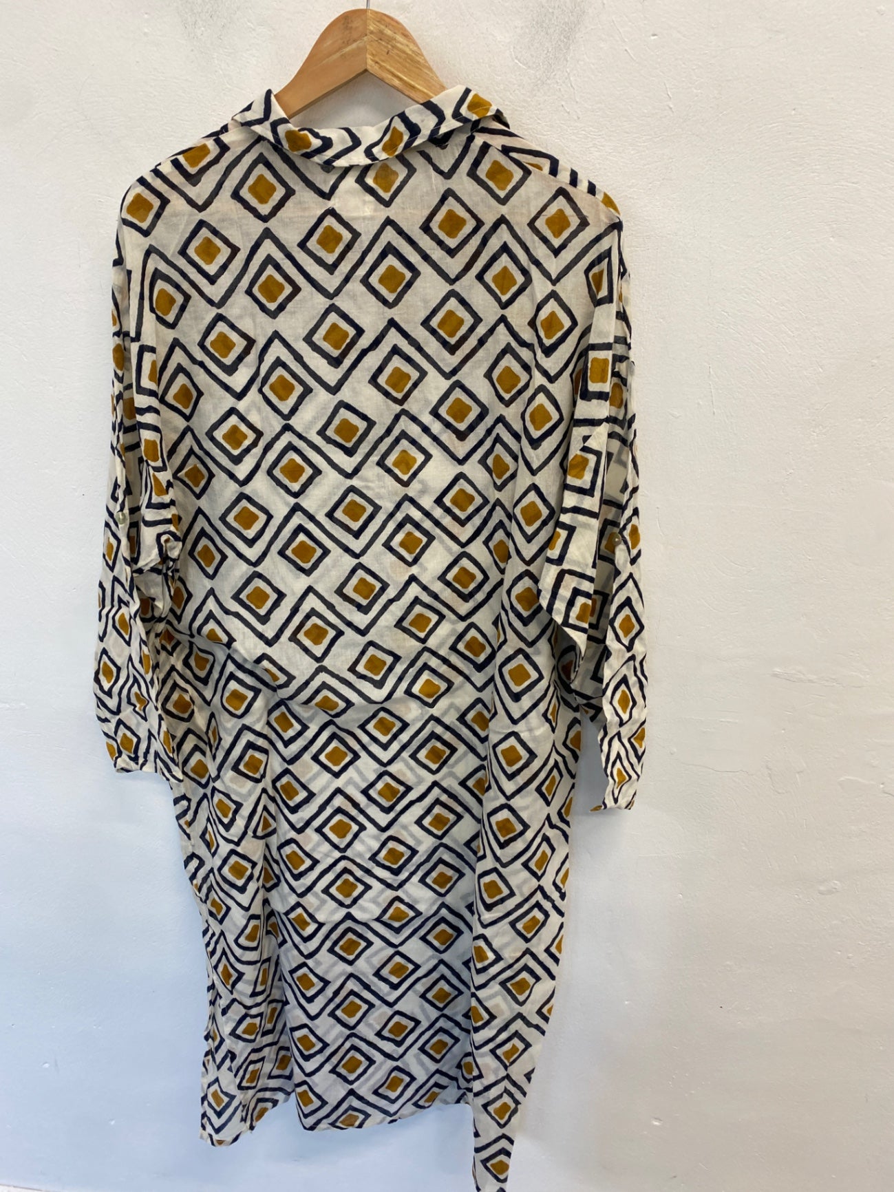 Gorgeous La cabane de Stella Dress shirt UK S Beige navy LB006