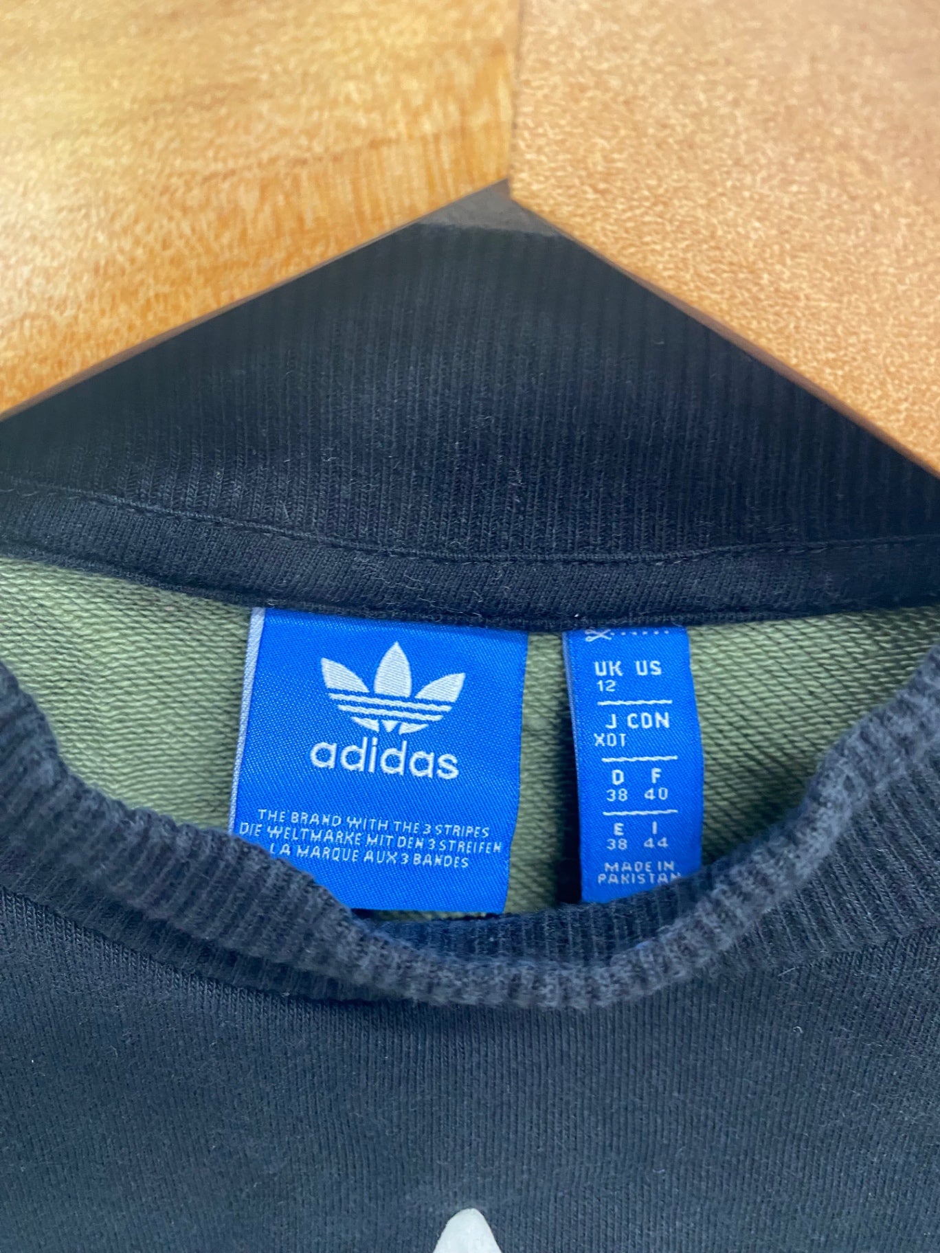 Gorgeous Adidas Sweatshirt UK12 Multicolour GS001