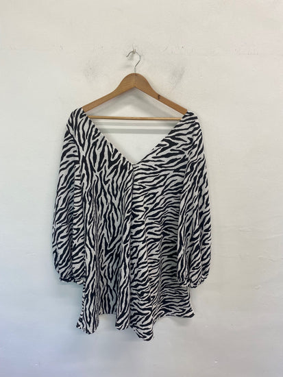 Gorgeous ASOS Mini Dress UK12 Black & White GS001