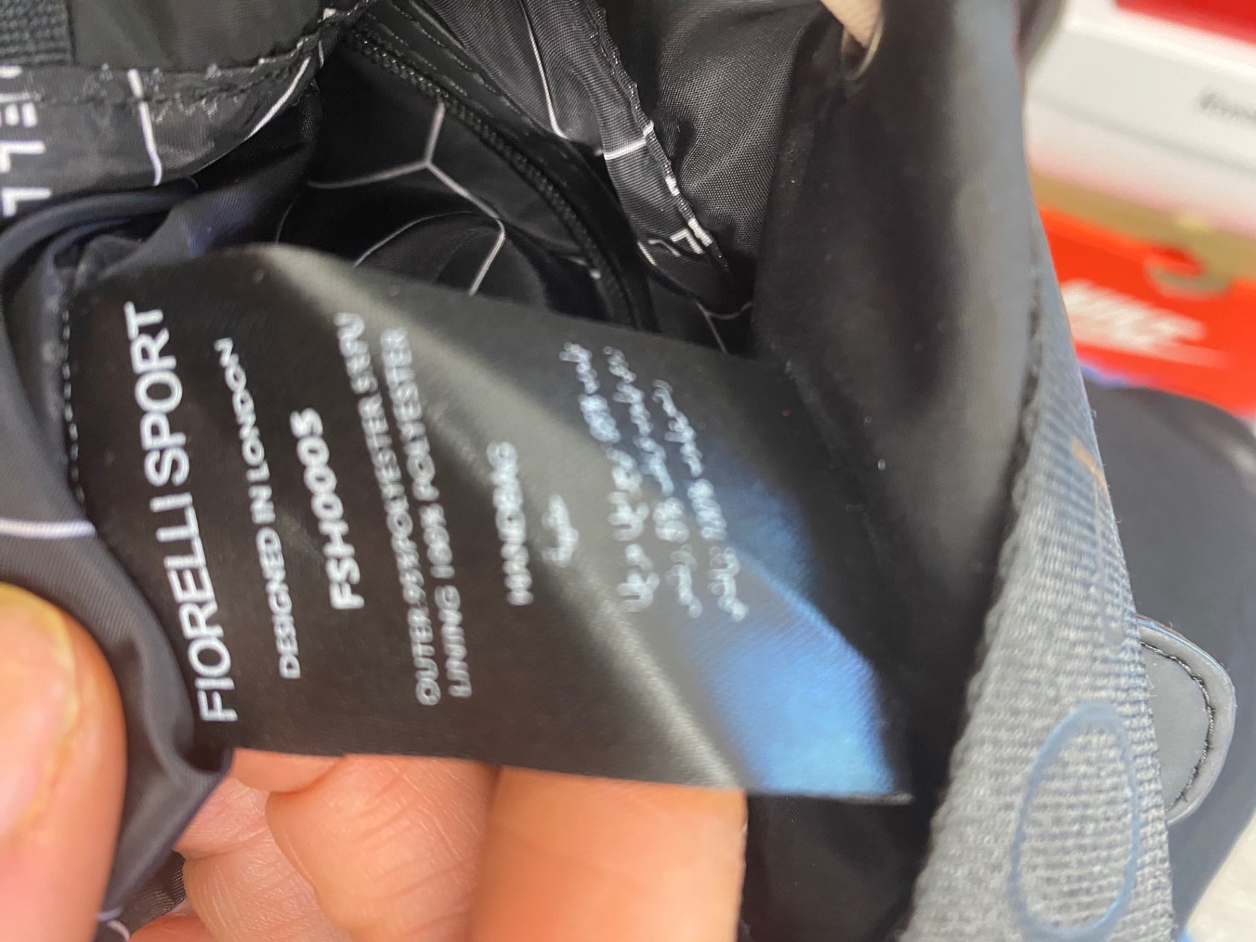 Gorgeous Fiorelli Sport Shoulder Bag One size Black & logo Drawstring GS001