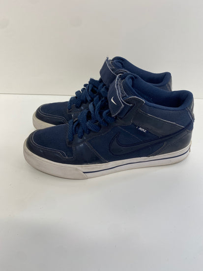 Awesome Nike Sneakers UK9 Navy Blue