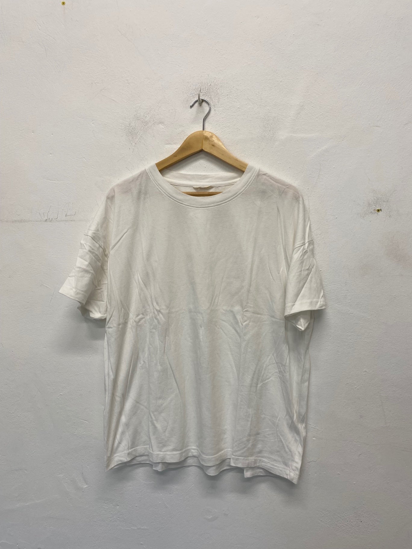 Gorgeous Hush T-Shirt UK XL White classic Tee BM001