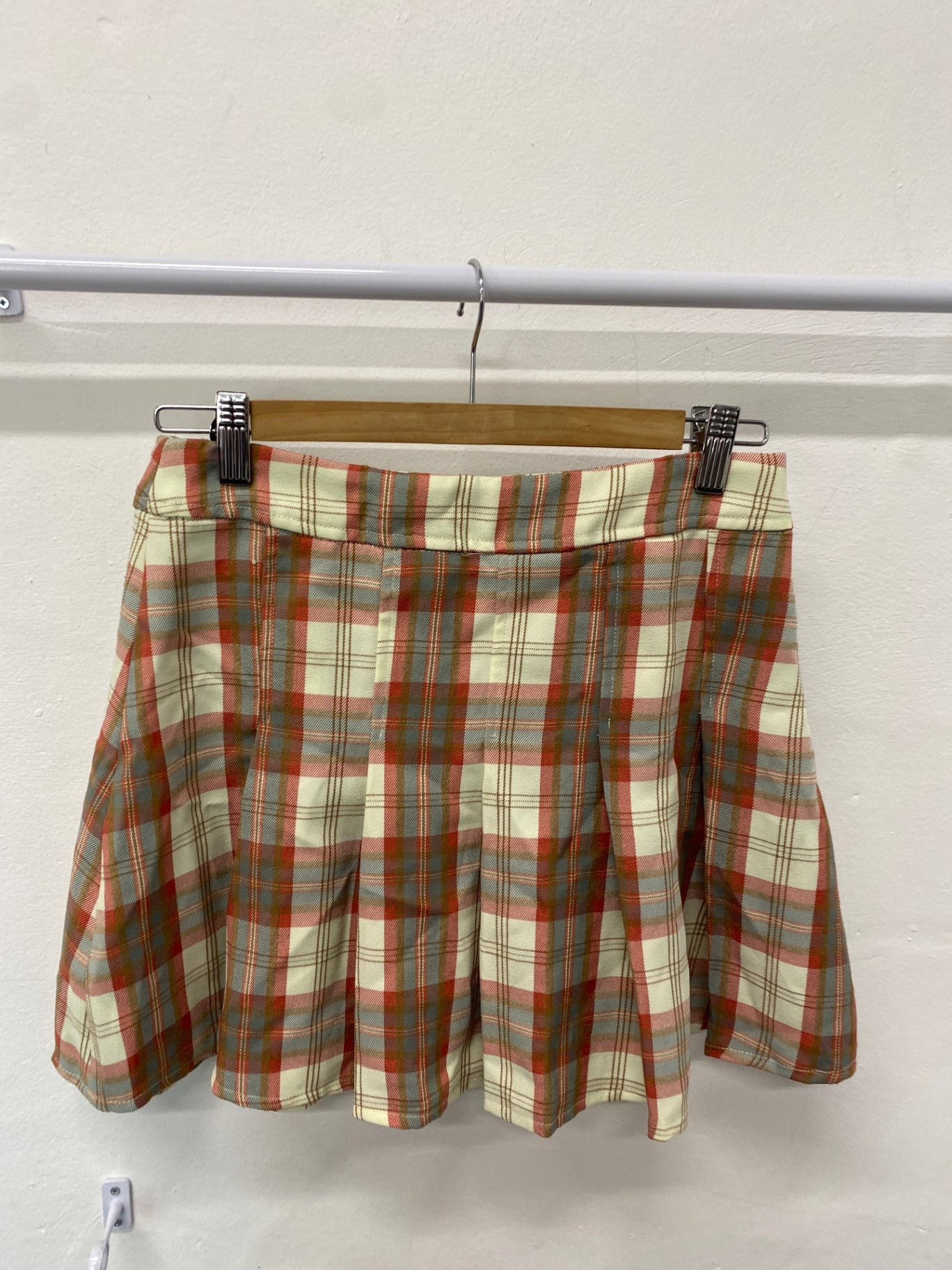 Gorgeous Motel Skirt UK S Cream pink checked EK001