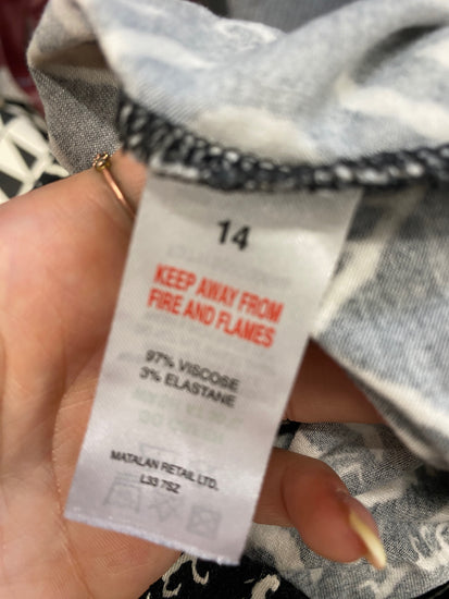 Gorgeous Papaya Pants UK14 Black and white pattern CF001