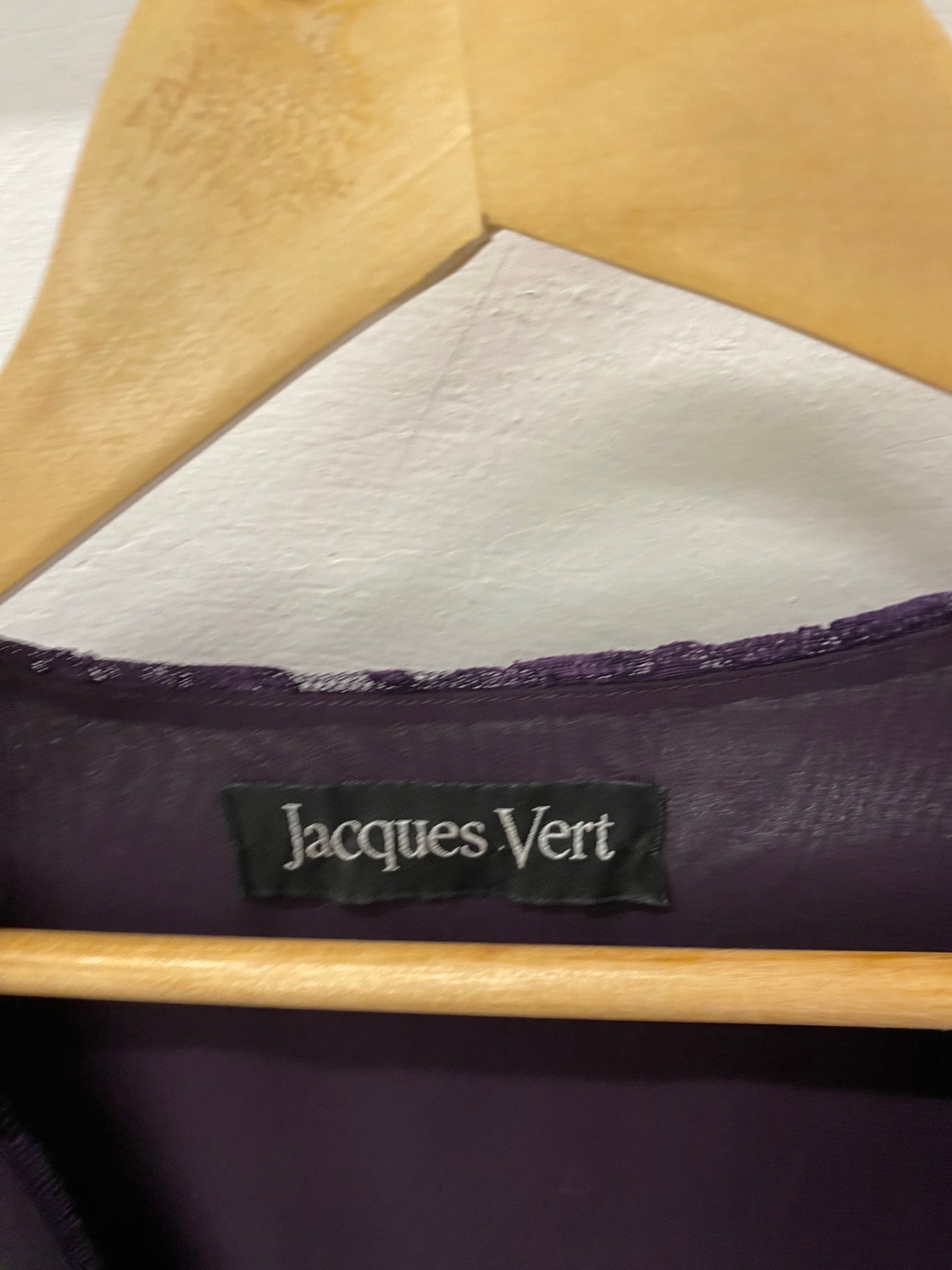 Gorgeous Jacques Vert Blazer Uk14 Purple with sequin embellishments CF001