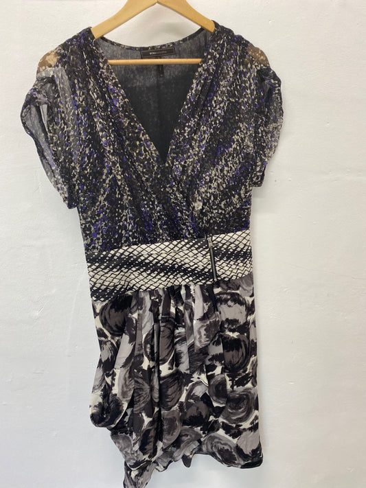 Gorgeous BCBGMAXAZRIA occasion party Dress UK10 Grey pure silk  LF003 