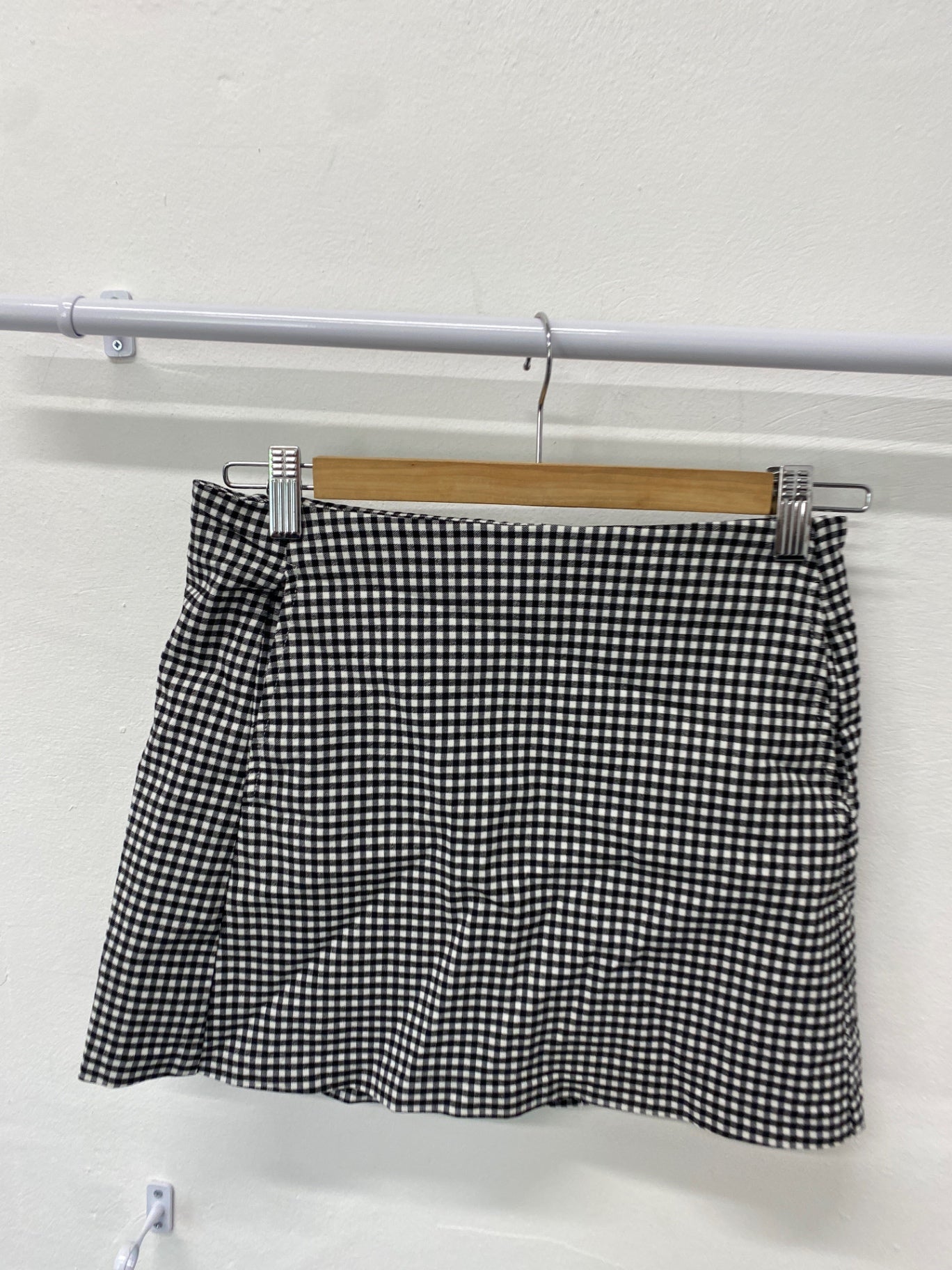 Gorgeous Urban Outfitters Skirt UK S Black and White checked EK001