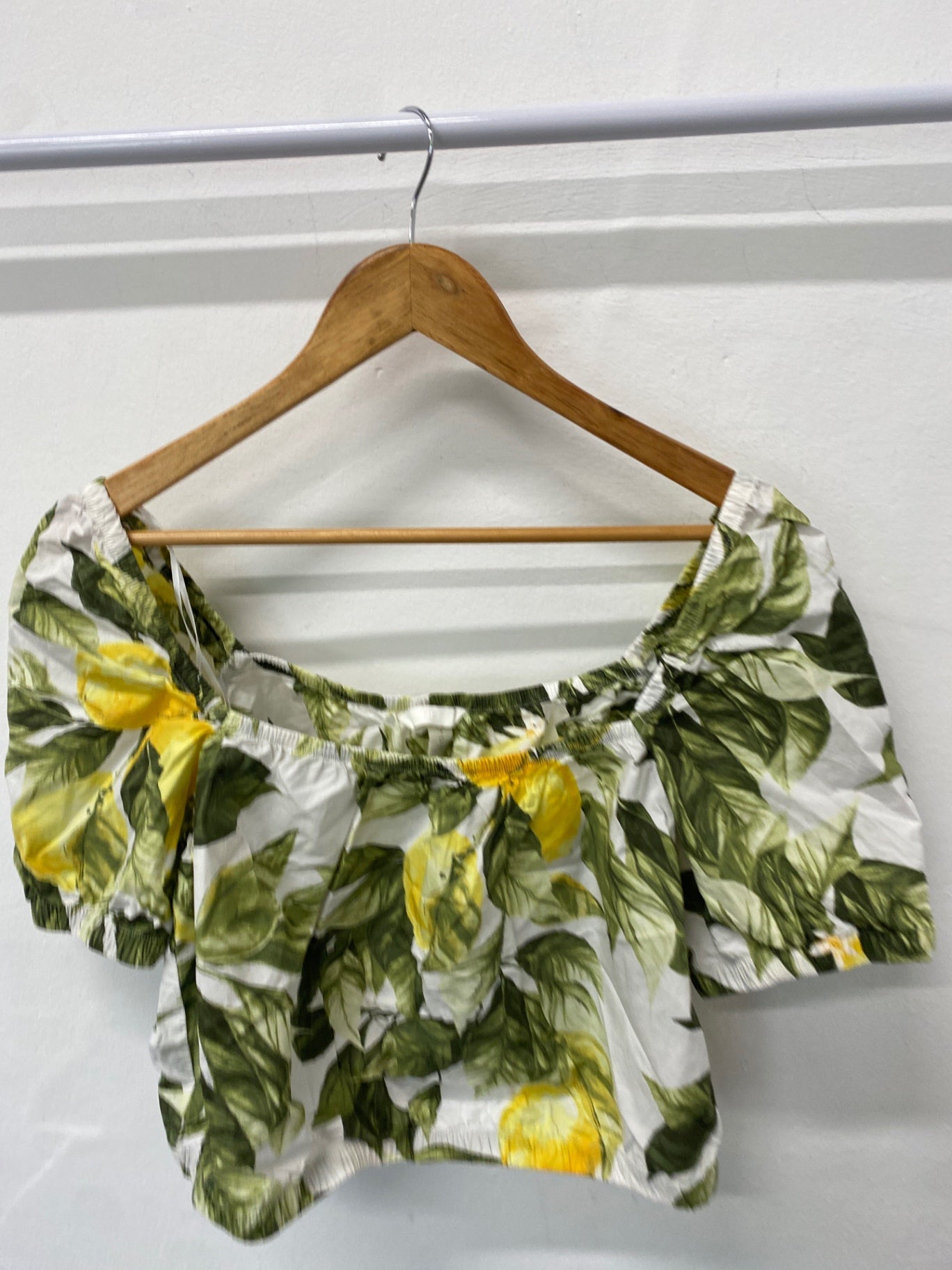 Gorgeous H&M Blouse M White yellow Hawaiian uk M EK001