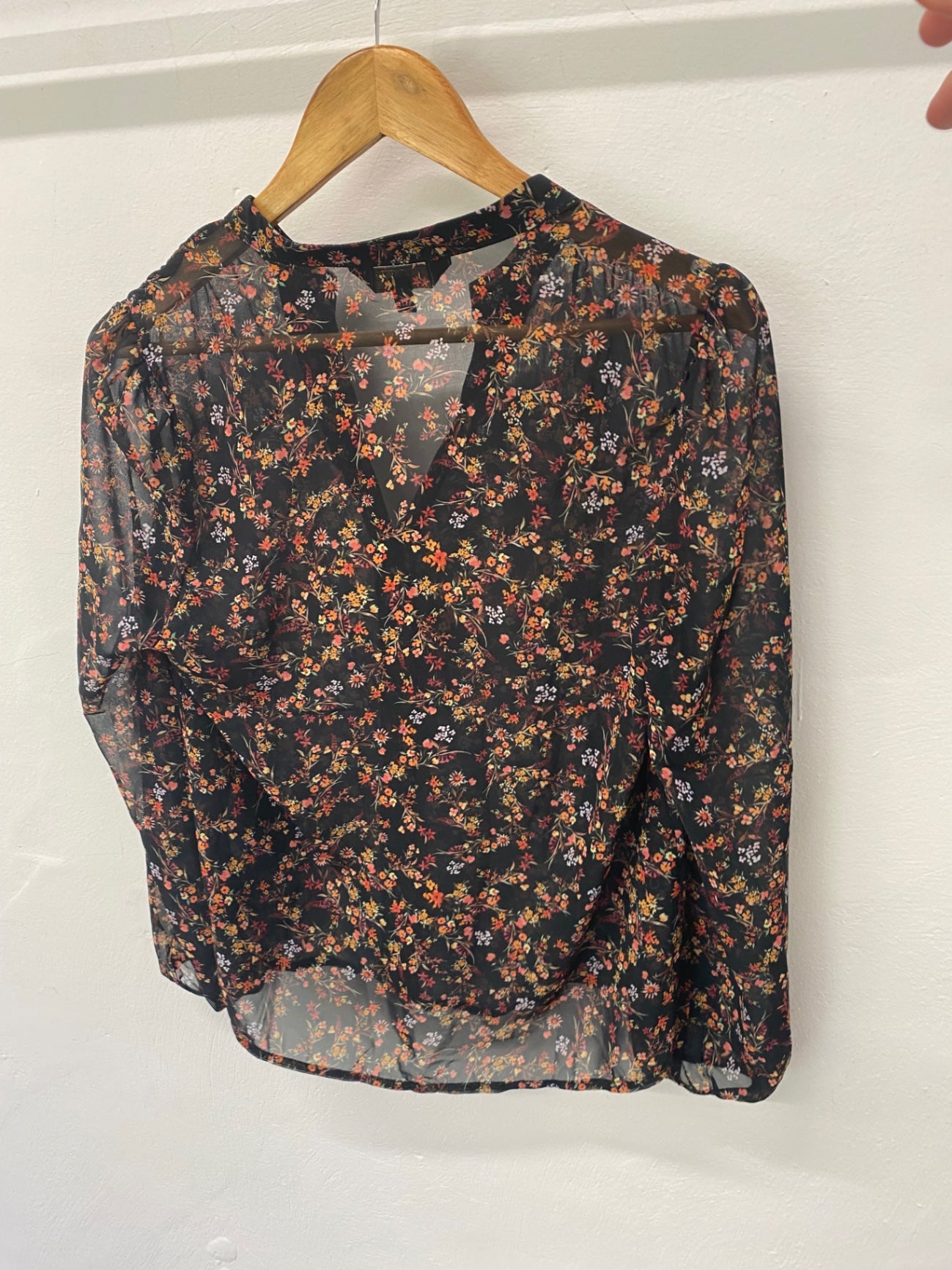 Gorgeous LIPSY Blouse UK8 Black oriental floral Sheer LF003