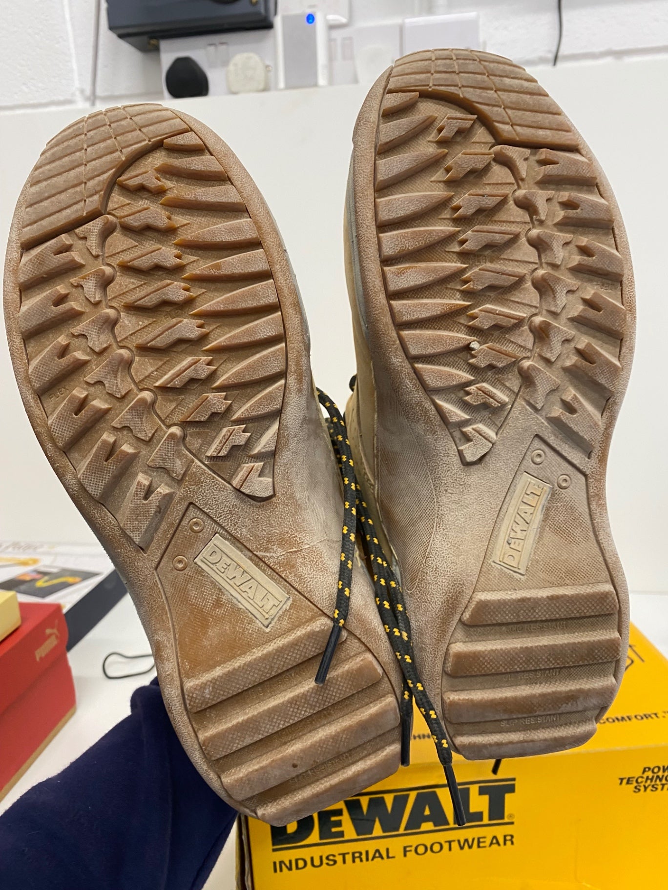 Gorgeous DeWalt Work Boots UK5 Honey Bolster Steel Toecap HG003