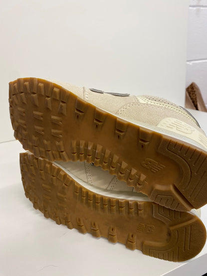 Gorgeous New Balance 574 Moon Leopard Sneakers Uk5.5 Cream & faux fur LT002