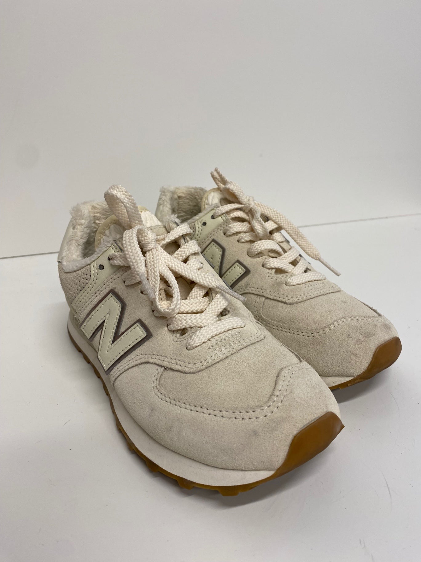 Gorgeous New Balance 574 Moon Leopard Sneakers Uk5.5 Cream & faux fur LT002