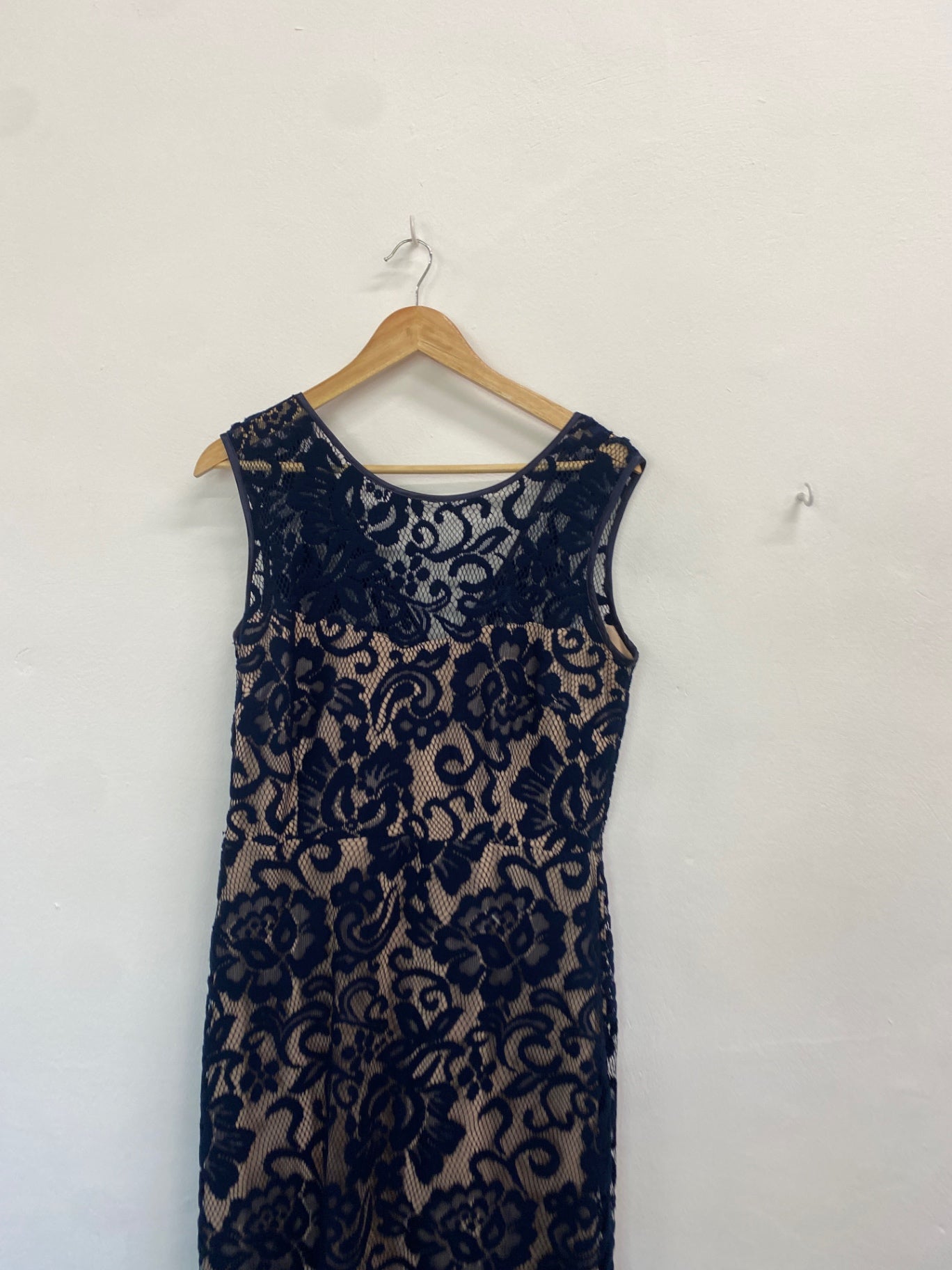 Fabulous Betsy & adam Evening Gown UK12 Navy beige