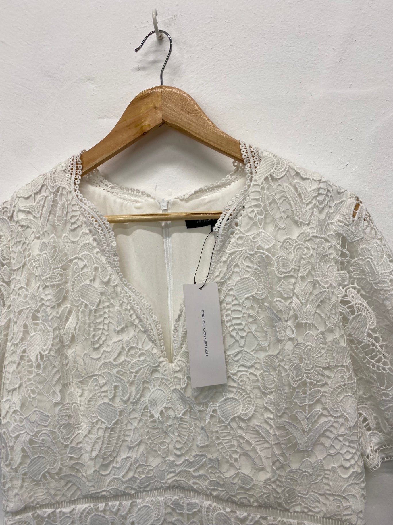 Fabulous French Connection Midi Dress Uk16 White Broderie overlay occasion events BM051