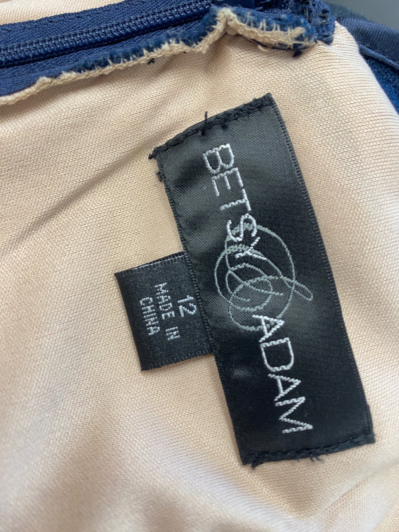 Fabulous Betsy & adam Evening Gown UK12 Navy beige